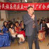 節日慰問演出進車間