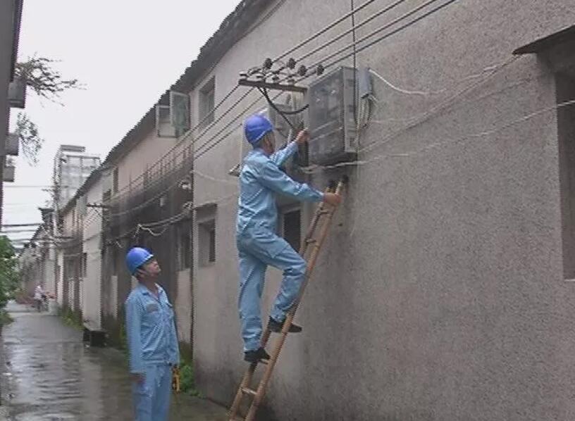 私拆電表竊電4萬(wàn)多度，榕城一男子被刑拘